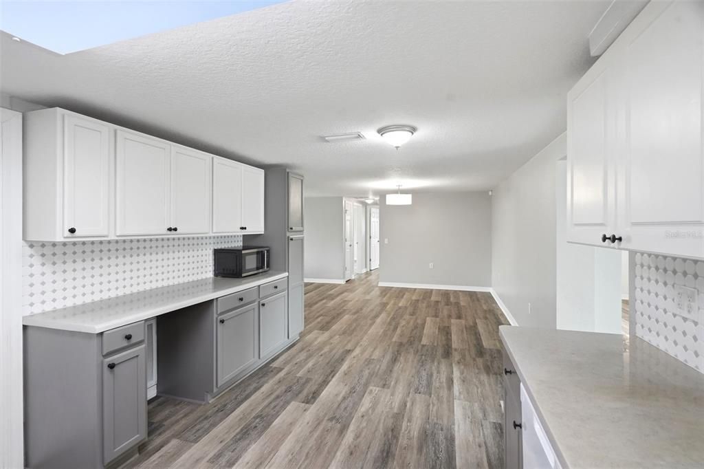 En Venta: $259,900 (3 camas, 1 baños, 1379 Pies cuadrados)