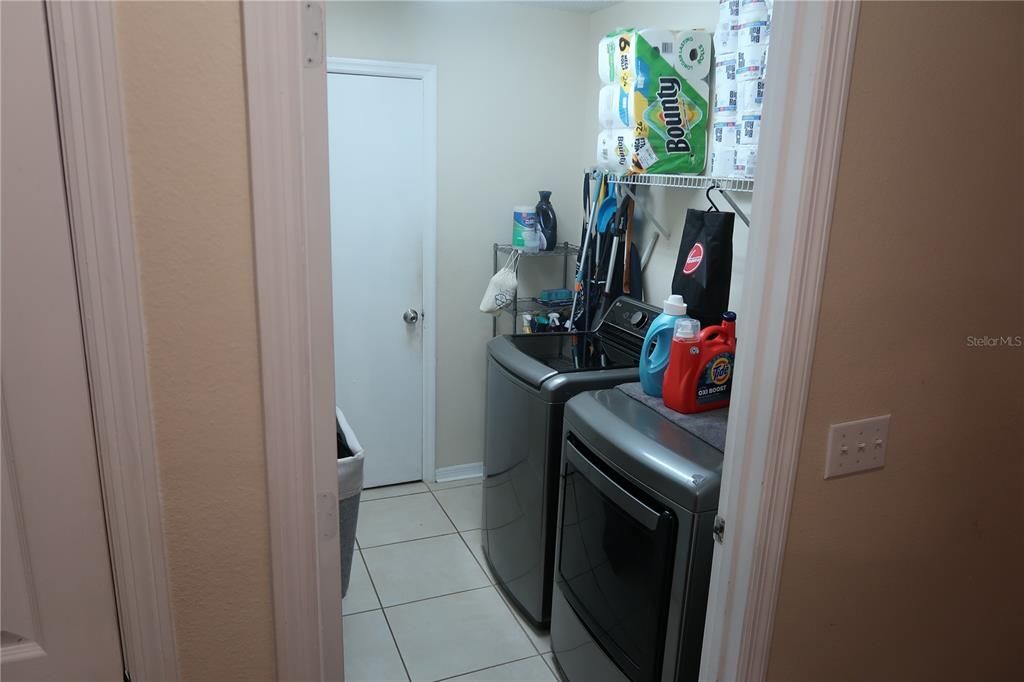 En Venta: $429,000 (3 camas, 2 baños, 2267 Pies cuadrados)