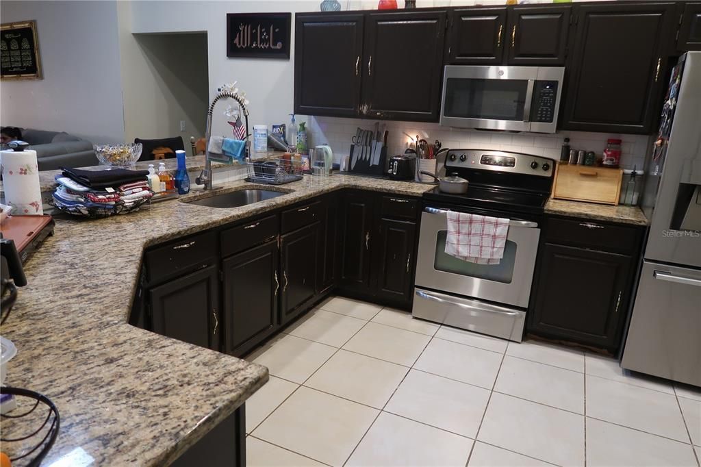 En Venta: $429,000 (3 camas, 2 baños, 2267 Pies cuadrados)