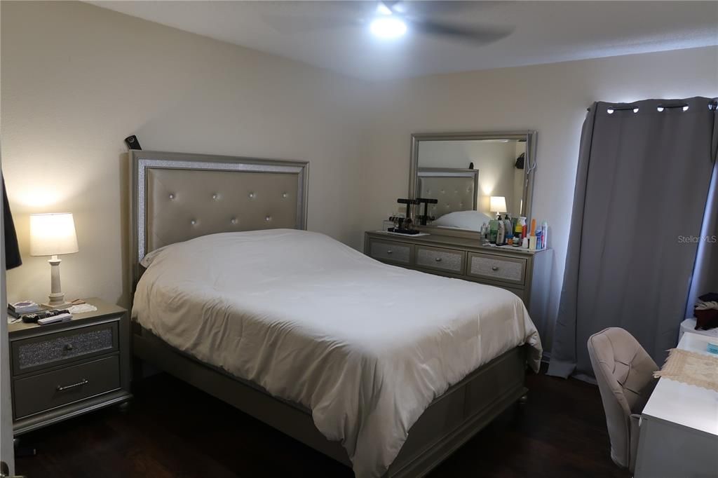 En Venta: $429,000 (3 camas, 2 baños, 2267 Pies cuadrados)