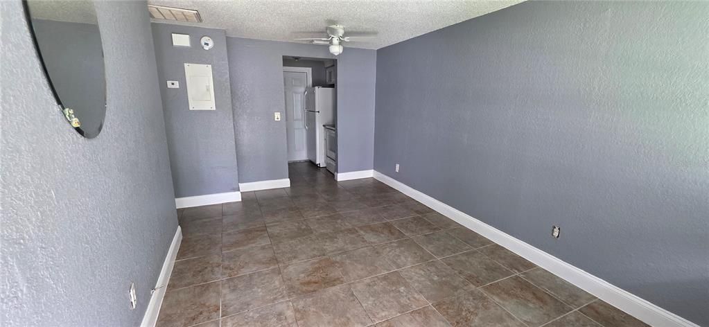 For Rent: $1,500 (2 beds, 1 baths, 575 Square Feet)