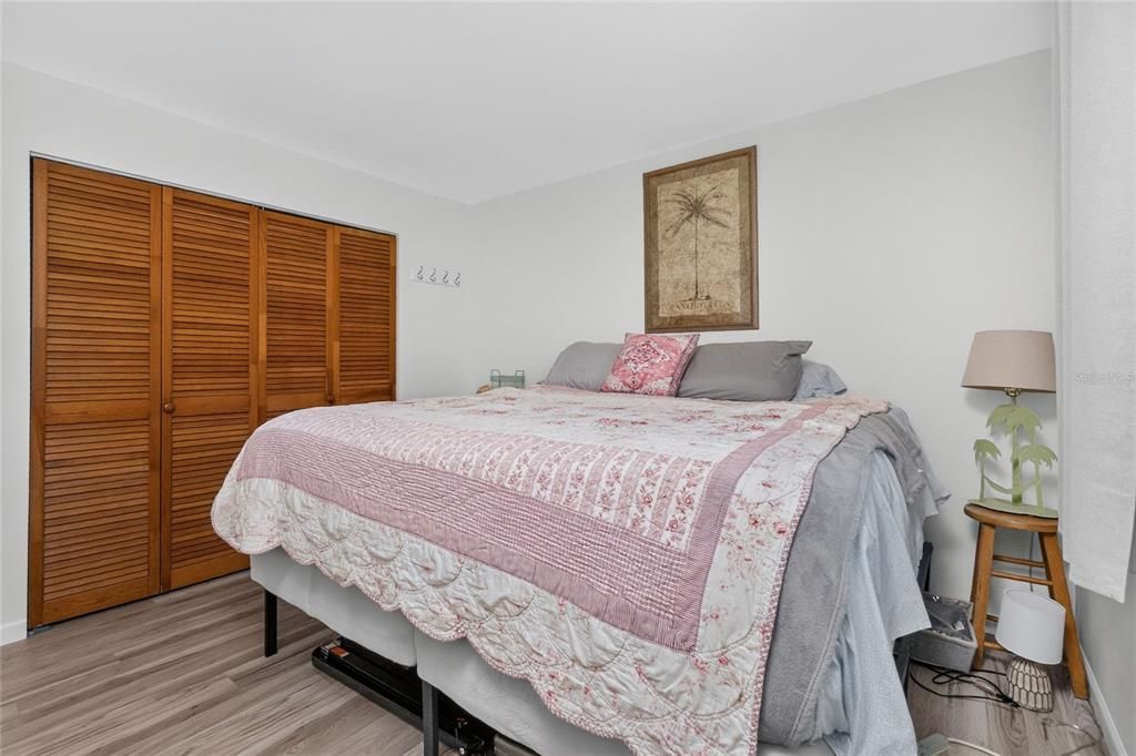En Venta: $298,000 (2 camas, 1 baños, 936 Pies cuadrados)
