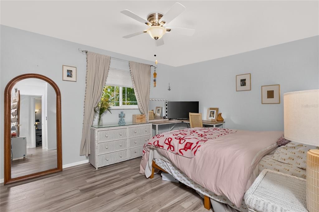 En Venta: $298,000 (2 camas, 1 baños, 936 Pies cuadrados)