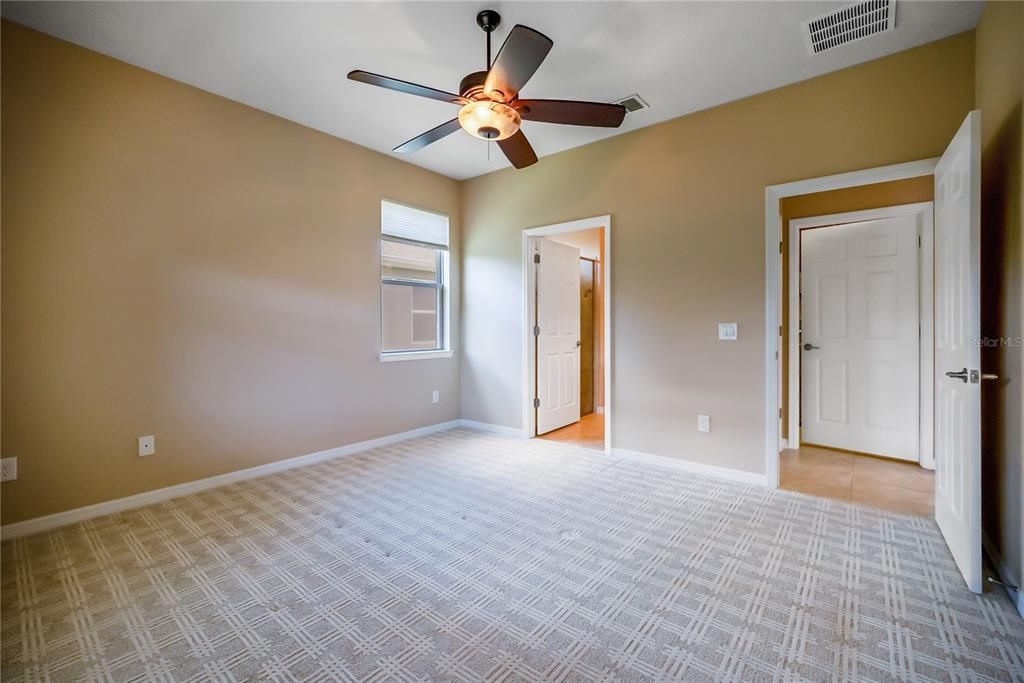 For Sale: $245,542 (2 beds, 2 baths, 1443 Square Feet)
