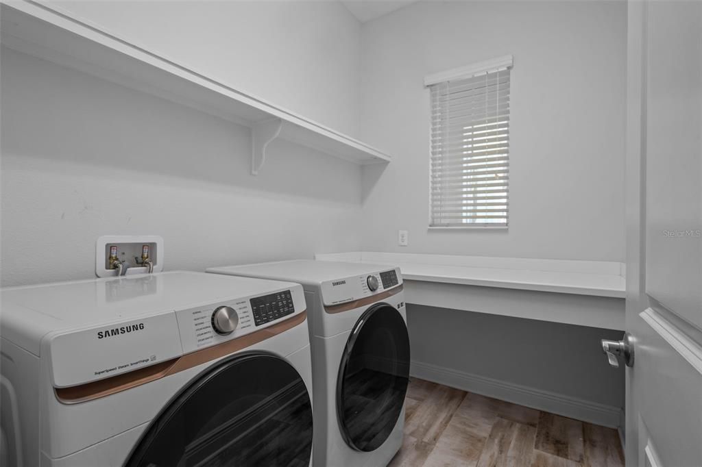 В аренду: $4,500 (4 спален, 3 ванн, 2845 Квадратных фут)