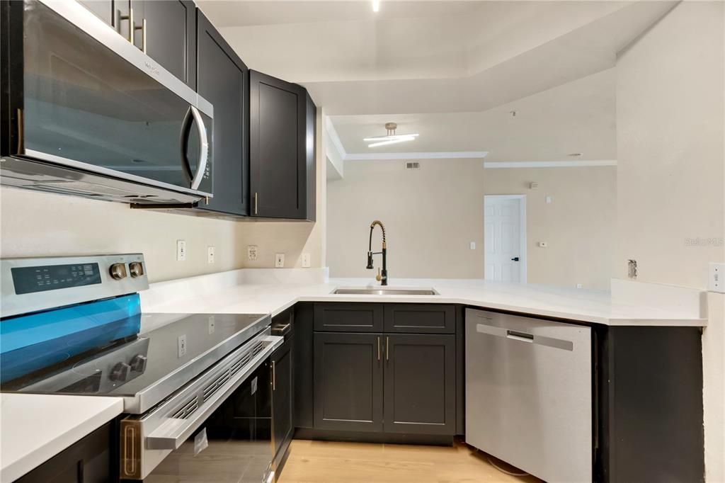 На продажу: $135,000 (2 спален, 2 ванн, 1062 Квадратных фут)