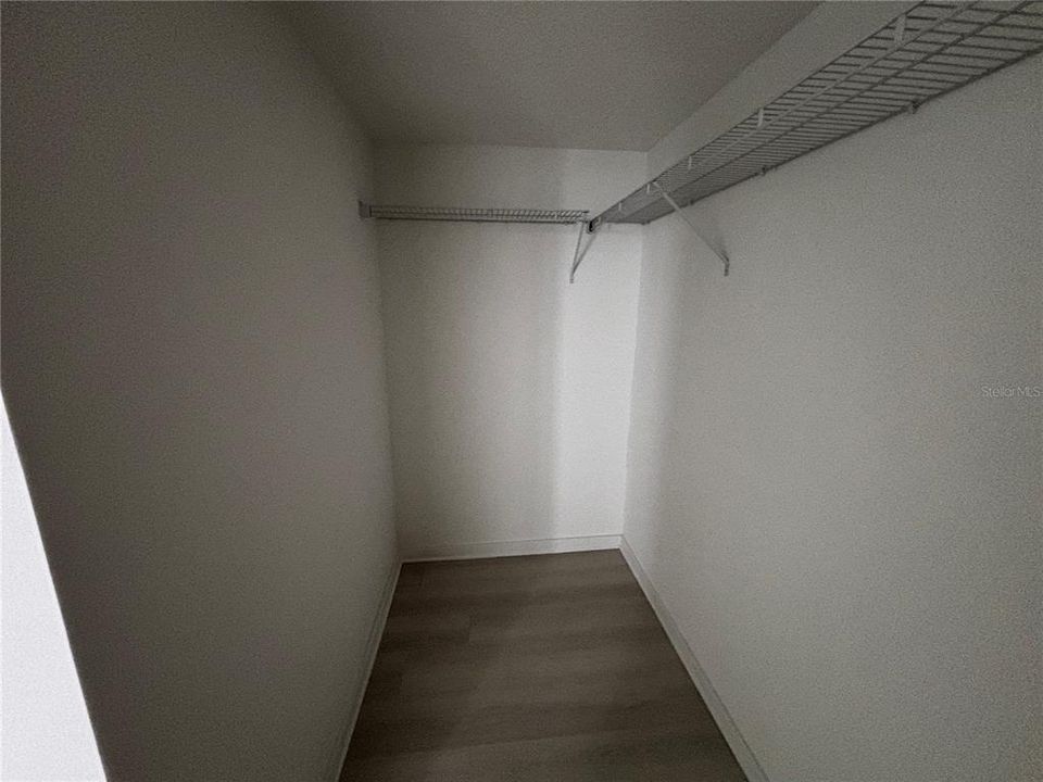 For Rent: $1,350 (1 beds, 1 baths, 750 Square Feet)