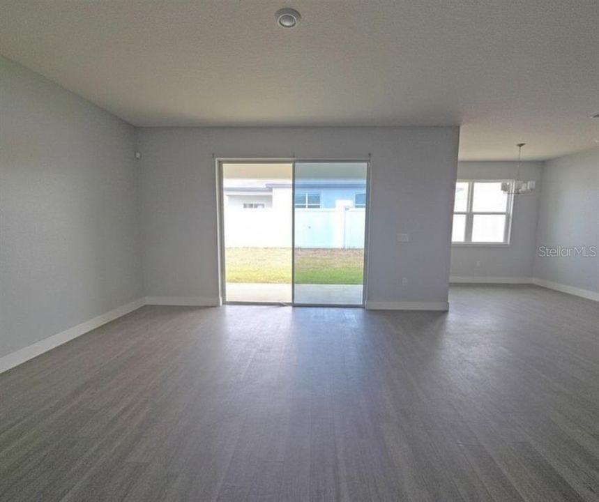 В аренду: $2,200 (4 спален, 2 ванн, 1788 Квадратных фут)