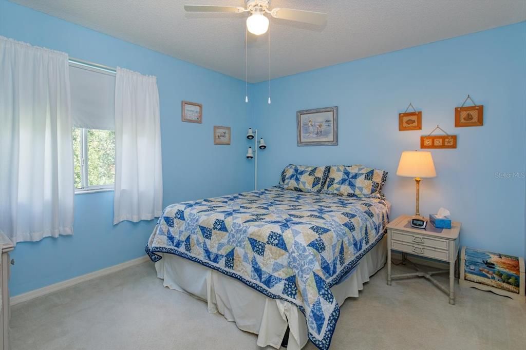 For Sale: $289,000 (3 beds, 2 baths, 1395 Square Feet)