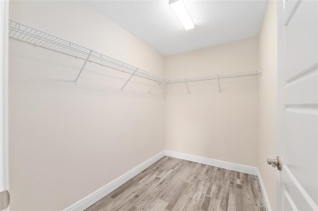 En Venta: $284,500 (3 camas, 2 baños, 1453 Pies cuadrados)