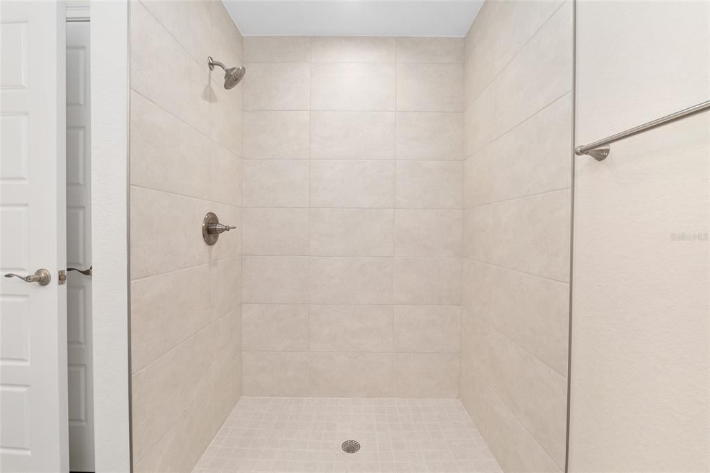 En Venta: $284,500 (3 camas, 2 baños, 1453 Pies cuadrados)