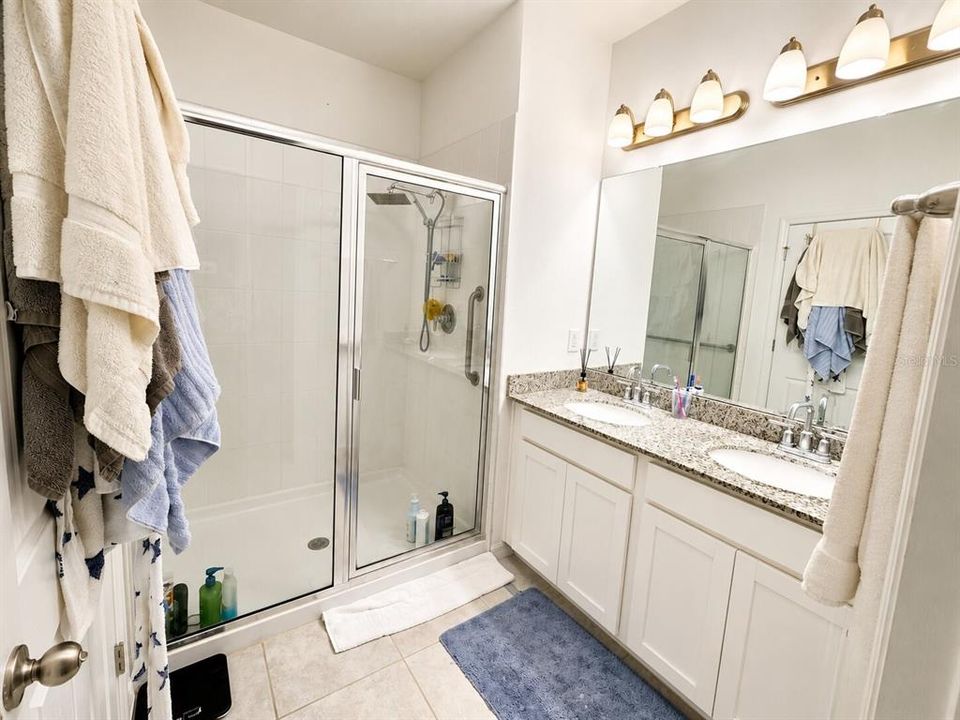 En Venta: $419,999 (3 camas, 2 baños, 1596 Pies cuadrados)