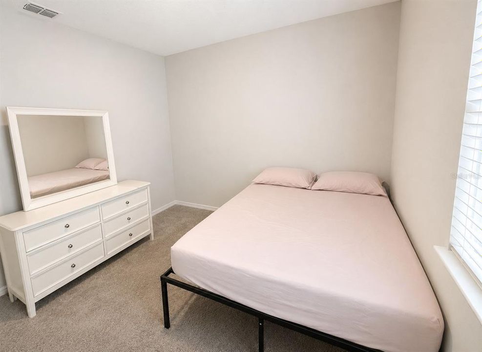 En Renta: $850 (4 camas, 3 baños, 2078 Pies cuadrados)
