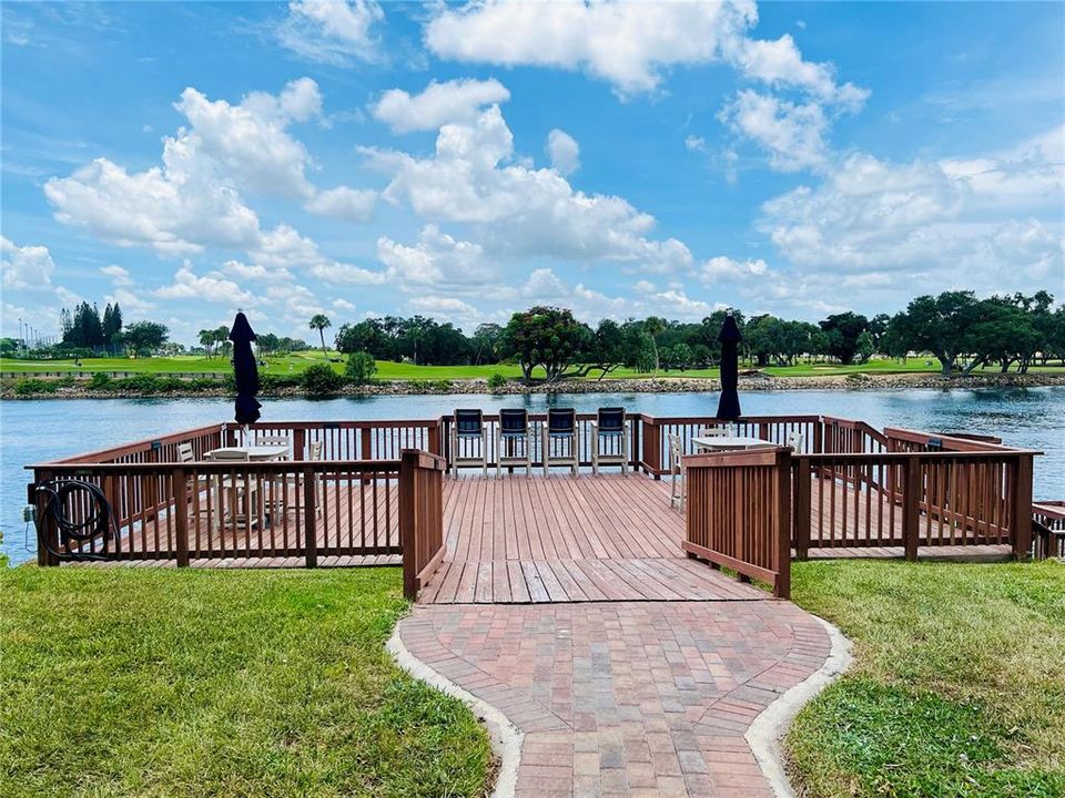 For Sale: $329,000 (2 beds, 2 baths, 1055 Square Feet)