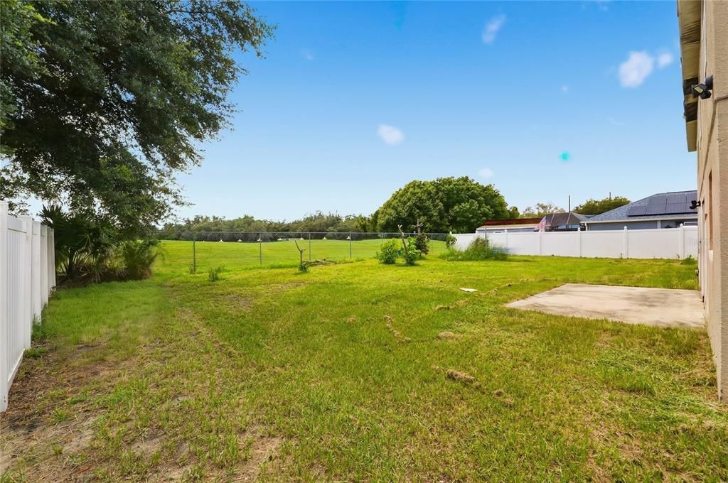 For Sale: $349,000 (6 beds, 4 baths, 3920 Square Feet)