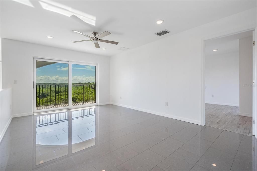 En Venta: $529,900 (3 camas, 2 baños, 1700 Pies cuadrados)