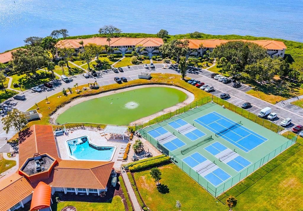 En Venta: $529,900 (3 camas, 2 baños, 1700 Pies cuadrados)