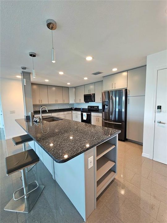 En Venta: $529,900 (3 camas, 2 baños, 1700 Pies cuadrados)
