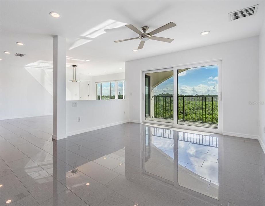 En Venta: $529,900 (3 camas, 2 baños, 1700 Pies cuadrados)