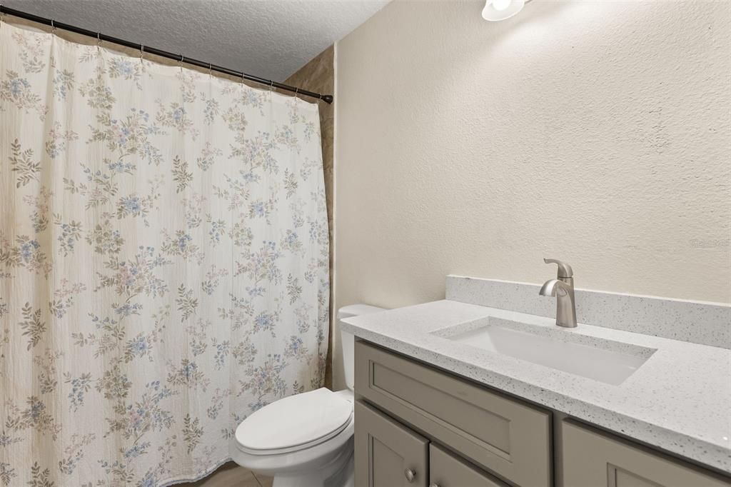 En Venta: $349,000 (3 camas, 2 baños, 1272 Pies cuadrados)