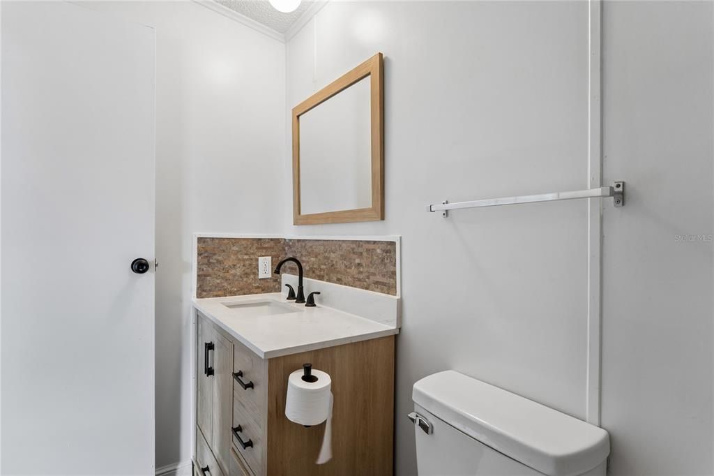 На продажу: $265,000 (3 спален, 2 ванн, 1620 Квадратных фут)