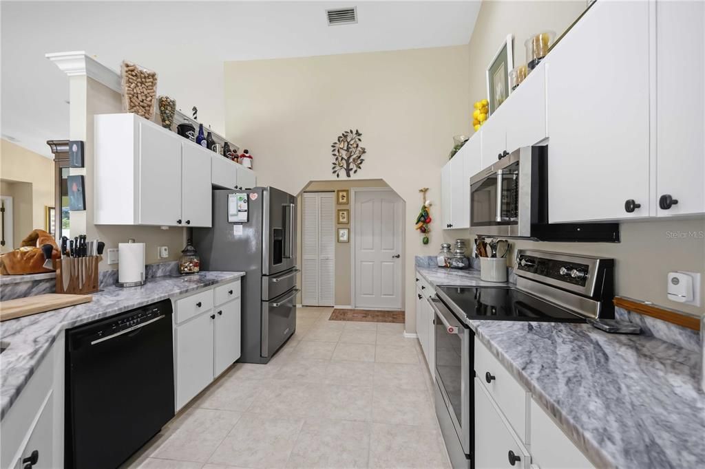 En Venta: $535,000 (3 camas, 2 baños, 2070 Pies cuadrados)