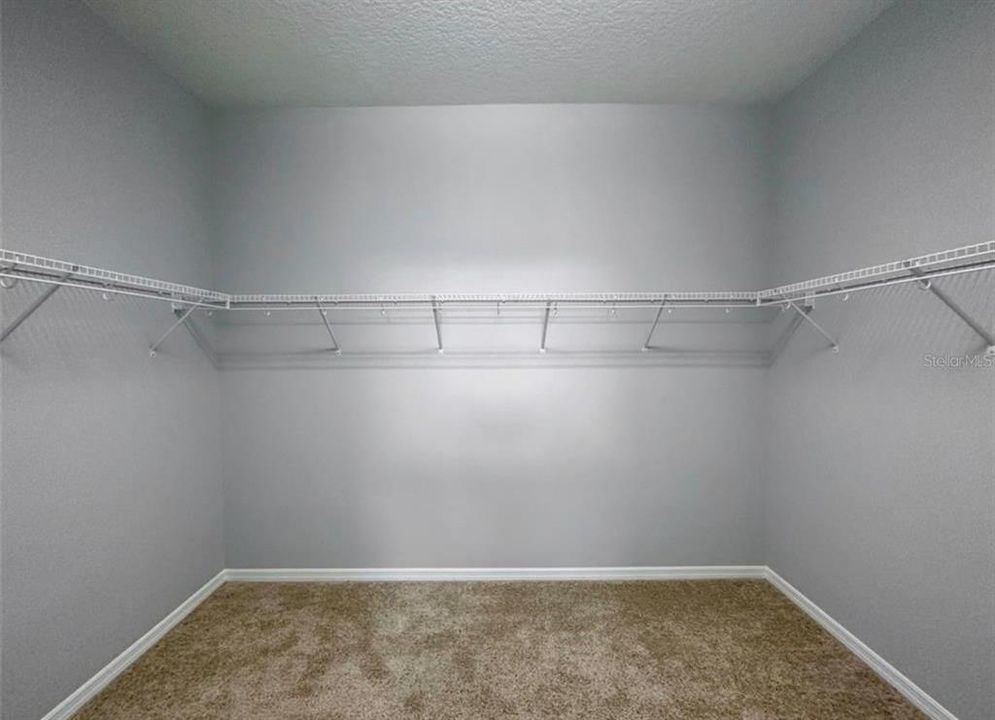 For Rent: $3,100 (4 beds, 3 baths, 2306 Square Feet)