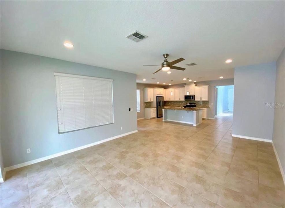 For Rent: $3,100 (4 beds, 3 baths, 2306 Square Feet)