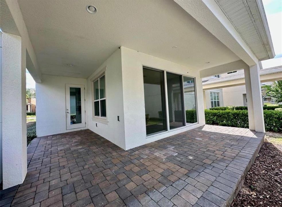 For Rent: $3,100 (4 beds, 3 baths, 2306 Square Feet)