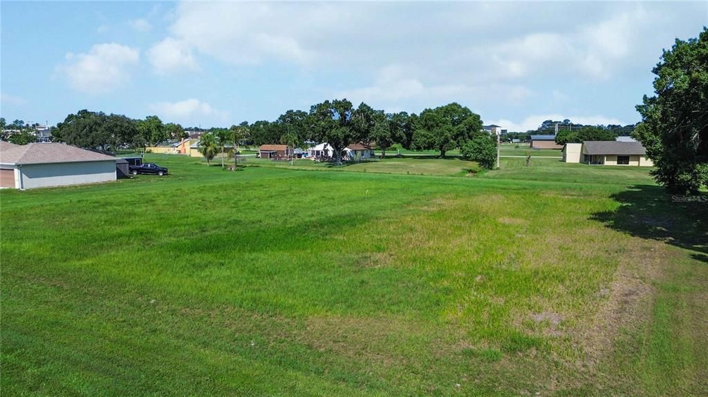 待售: $249,000 (1.05 acres)