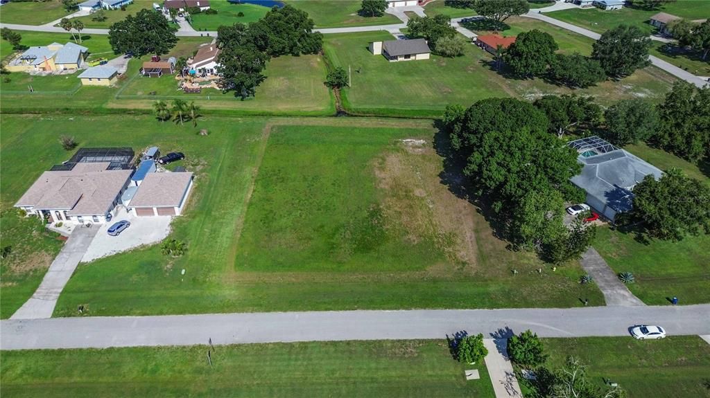 待售: $249,000 (1.05 acres)