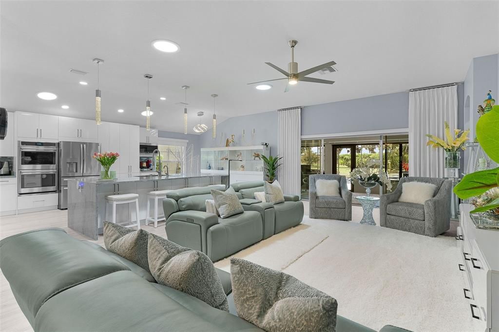 En Venta: $1,299,900 (4 camas, 2 baños, 2521 Pies cuadrados)