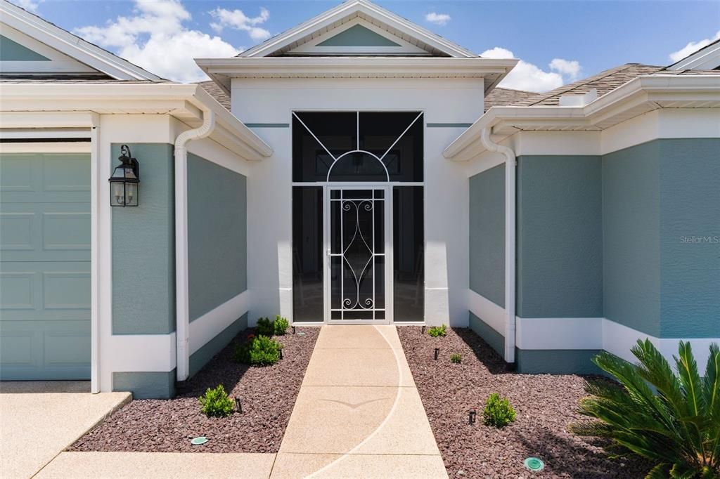 En Venta: $1,299,900 (4 camas, 2 baños, 2521 Pies cuadrados)