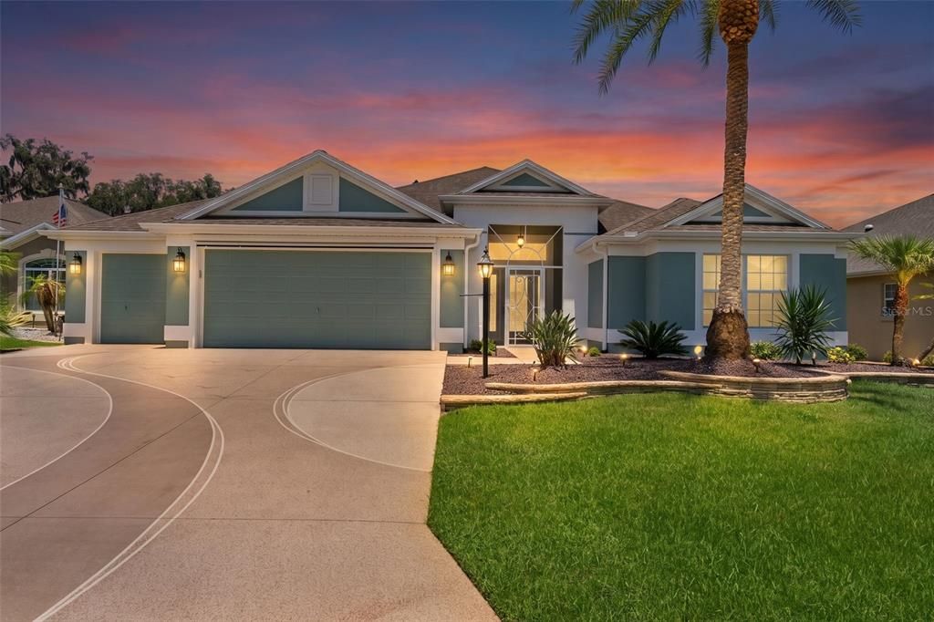 En Venta: $1,299,900 (4 camas, 2 baños, 2521 Pies cuadrados)