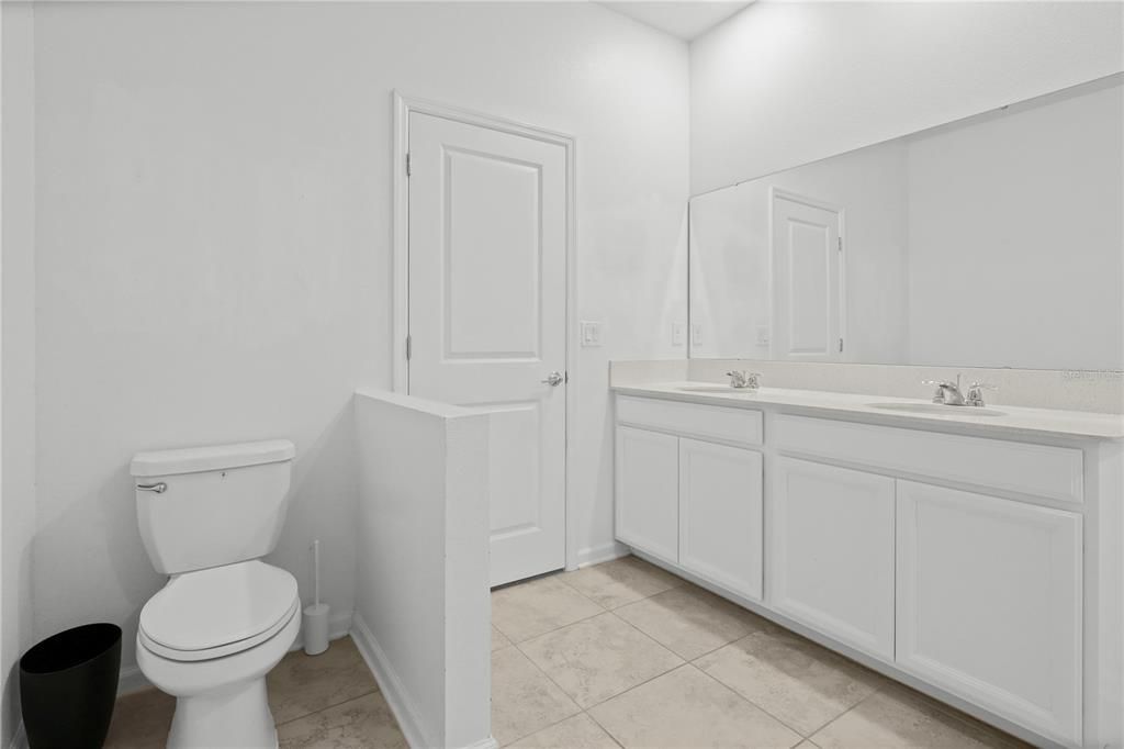 En Venta: $324,900 (4 camas, 2 baños, 1850 Pies cuadrados)