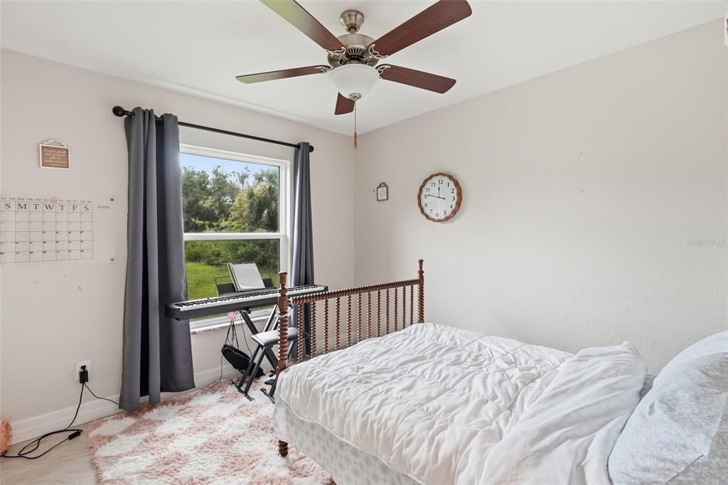 En Venta: $299,000 (3 camas, 2 baños, 1437 Pies cuadrados)