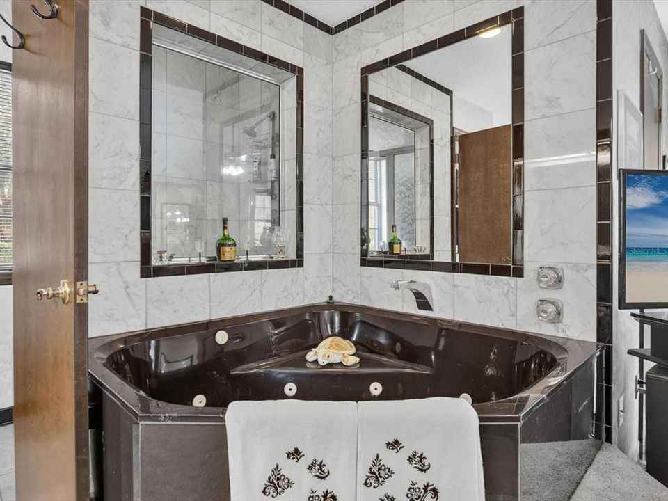 На продажу: $999,000 (3 спален, 3 ванн, 3150 Квадратных фут)