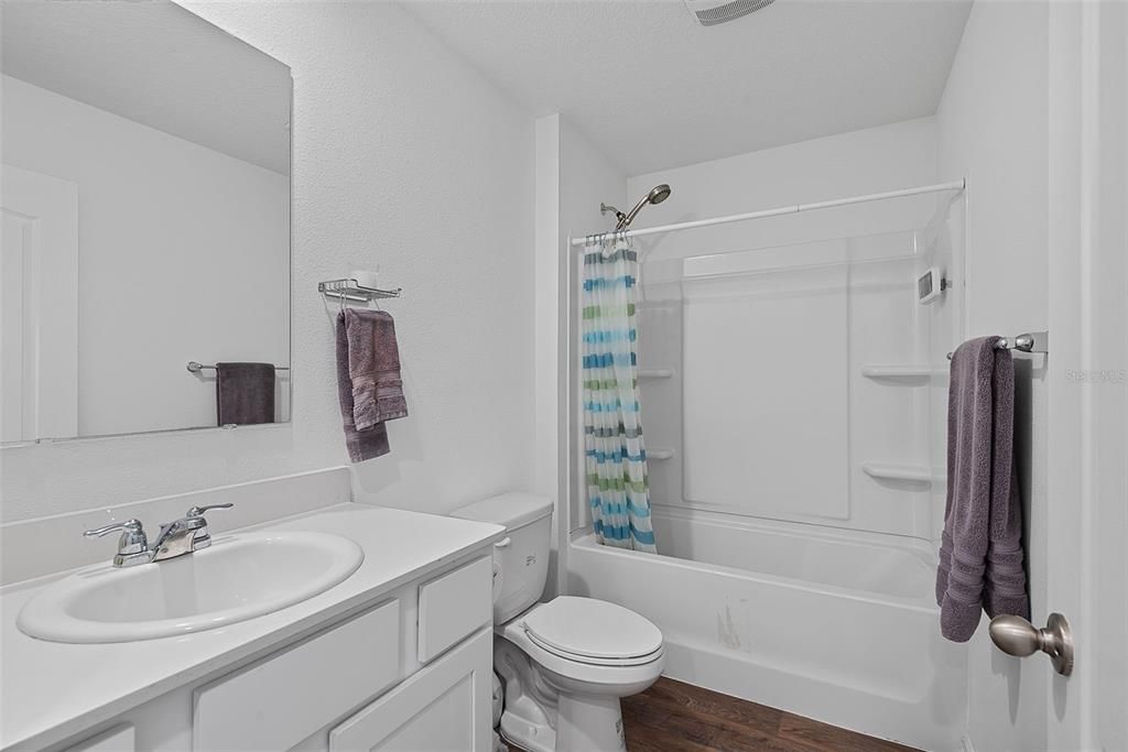 En Venta: $310,000 (4 camas, 2 baños, 1491 Pies cuadrados)