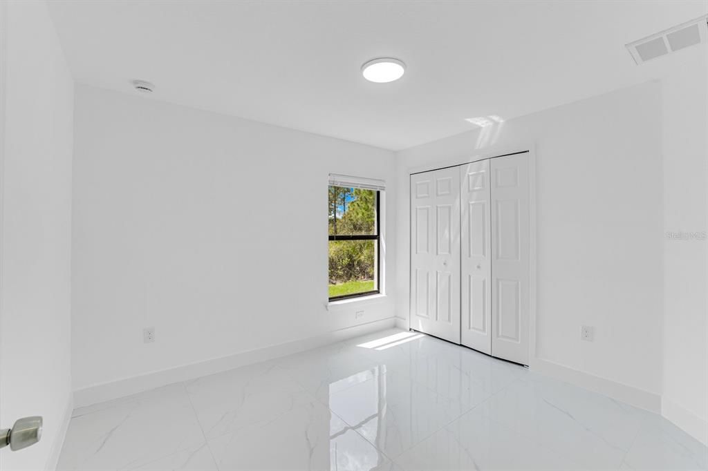 En Venta: $399,000 (4 camas, 2 baños, 2170 Pies cuadrados)
