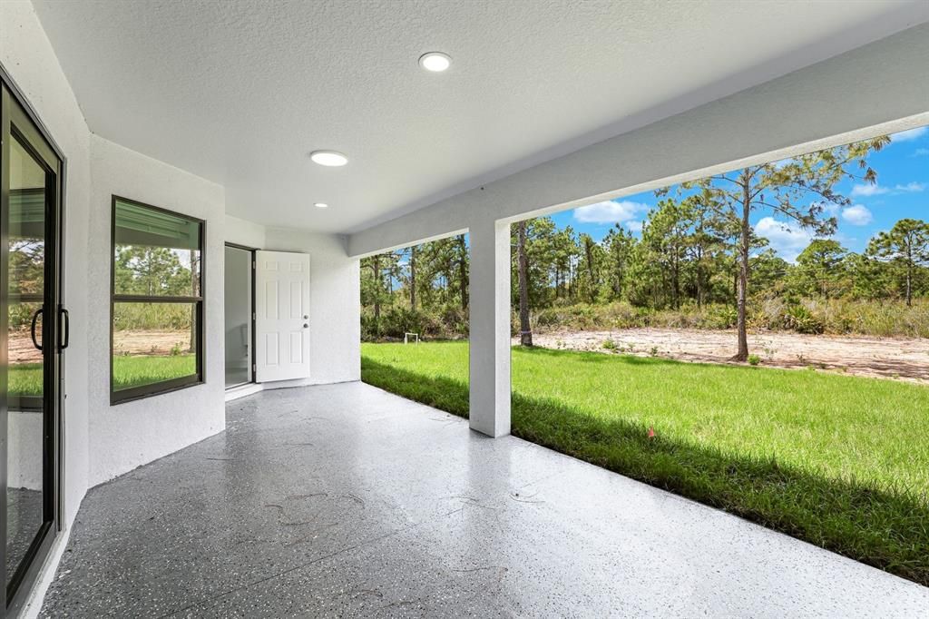 En Venta: $399,000 (4 camas, 2 baños, 2170 Pies cuadrados)