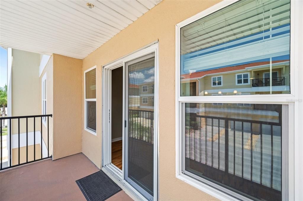 For Sale: $235,000 (3 beds, 2 baths, 1228 Square Feet)
