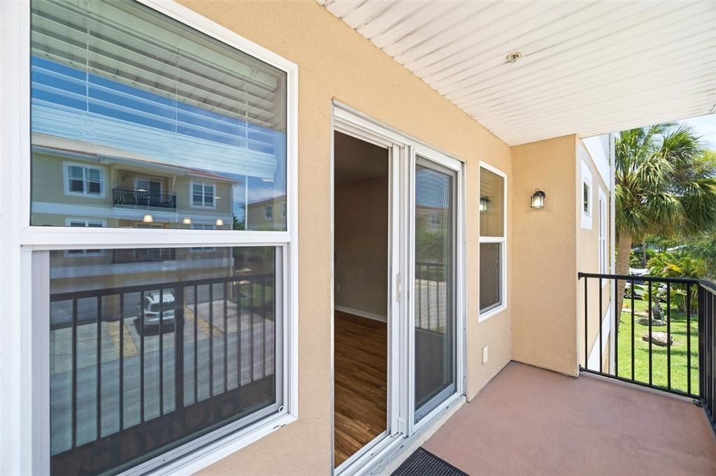 For Sale: $235,000 (3 beds, 2 baths, 1228 Square Feet)