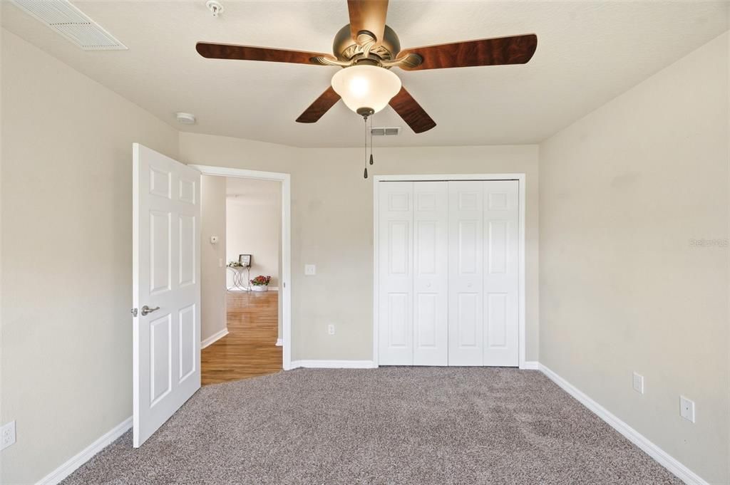 For Sale: $235,000 (3 beds, 2 baths, 1228 Square Feet)