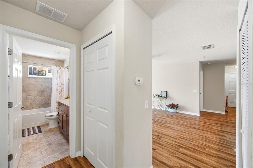 For Sale: $235,000 (3 beds, 2 baths, 1228 Square Feet)