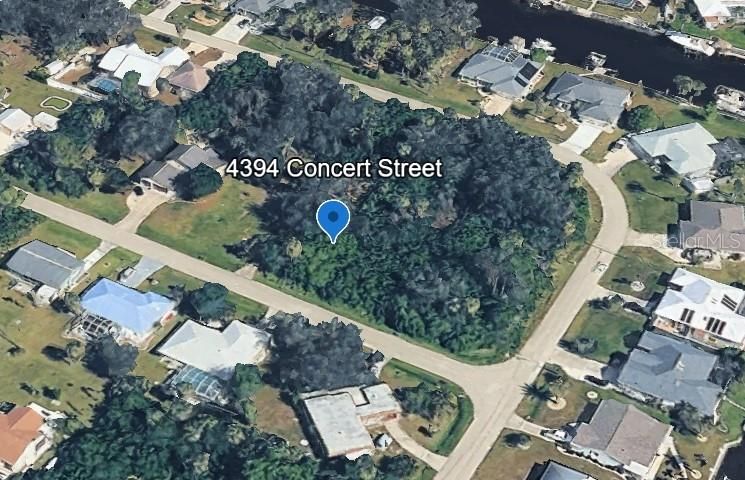 На продажу: $17,000 (0.23 acres)
