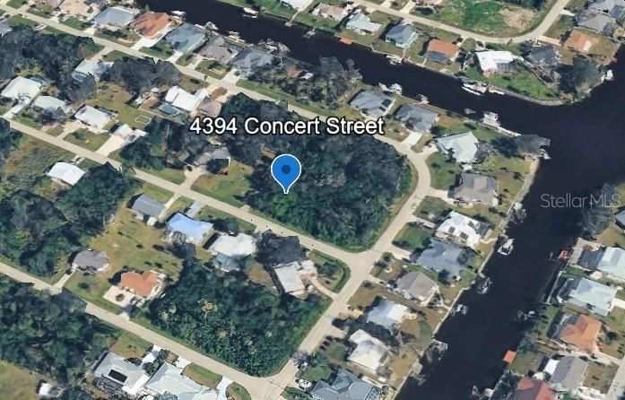 На продажу: $17,000 (0.23 acres)