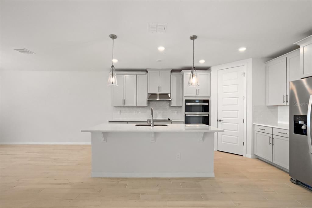 For Sale: $435,000 (4 beds, 3 baths, 2486 Square Feet)