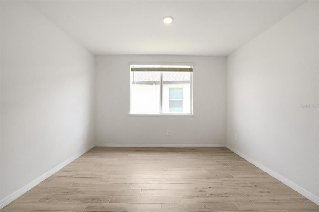 For Sale: $435,000 (4 beds, 3 baths, 2486 Square Feet)