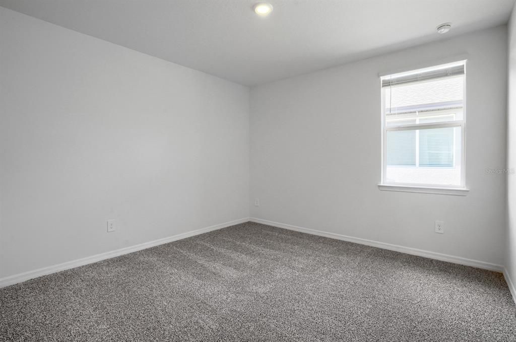 For Sale: $435,000 (4 beds, 3 baths, 2486 Square Feet)