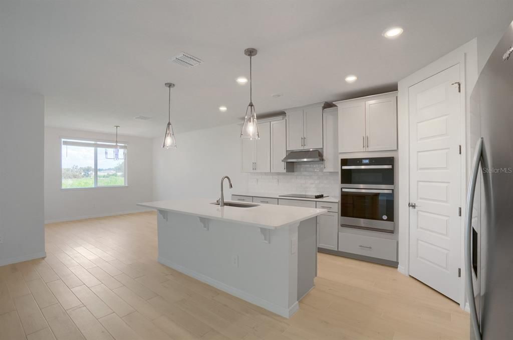 For Sale: $435,000 (4 beds, 3 baths, 2486 Square Feet)